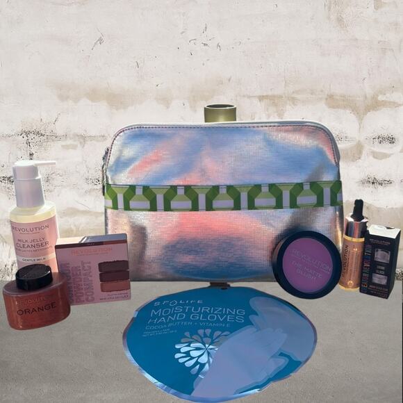 CLINIQUE Silver and Green Cosmetic Bag with Front Pocket Bundle NEW - Picture 1 of 16